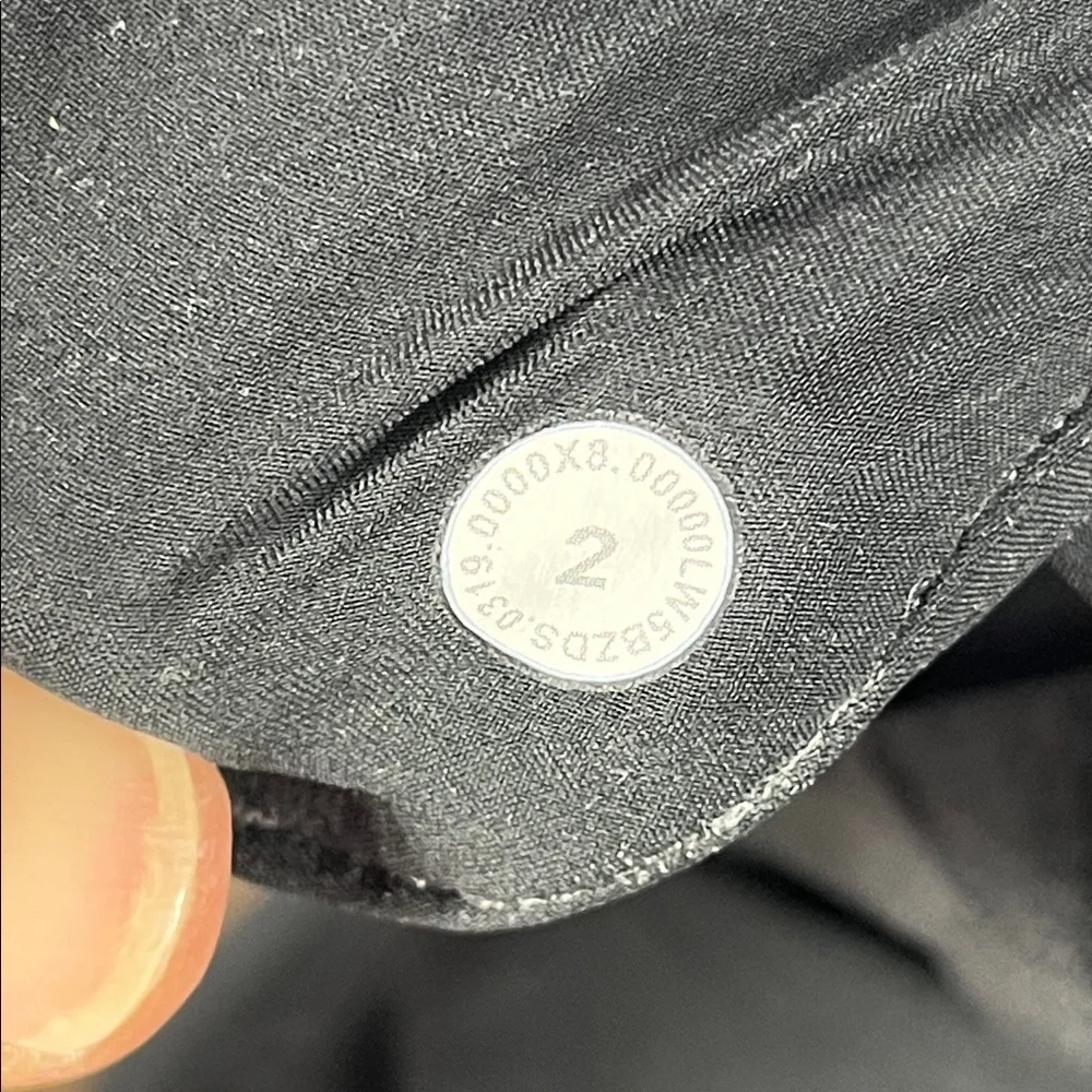 Lululemon On The Fly Jogger‎ in Black.